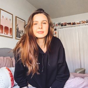 Meet your Posher, Danielle